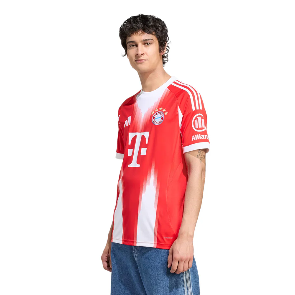 ADIDAS Men's FC Bayern Home 2025/26 Jersey - Red - L (UK SIZE)