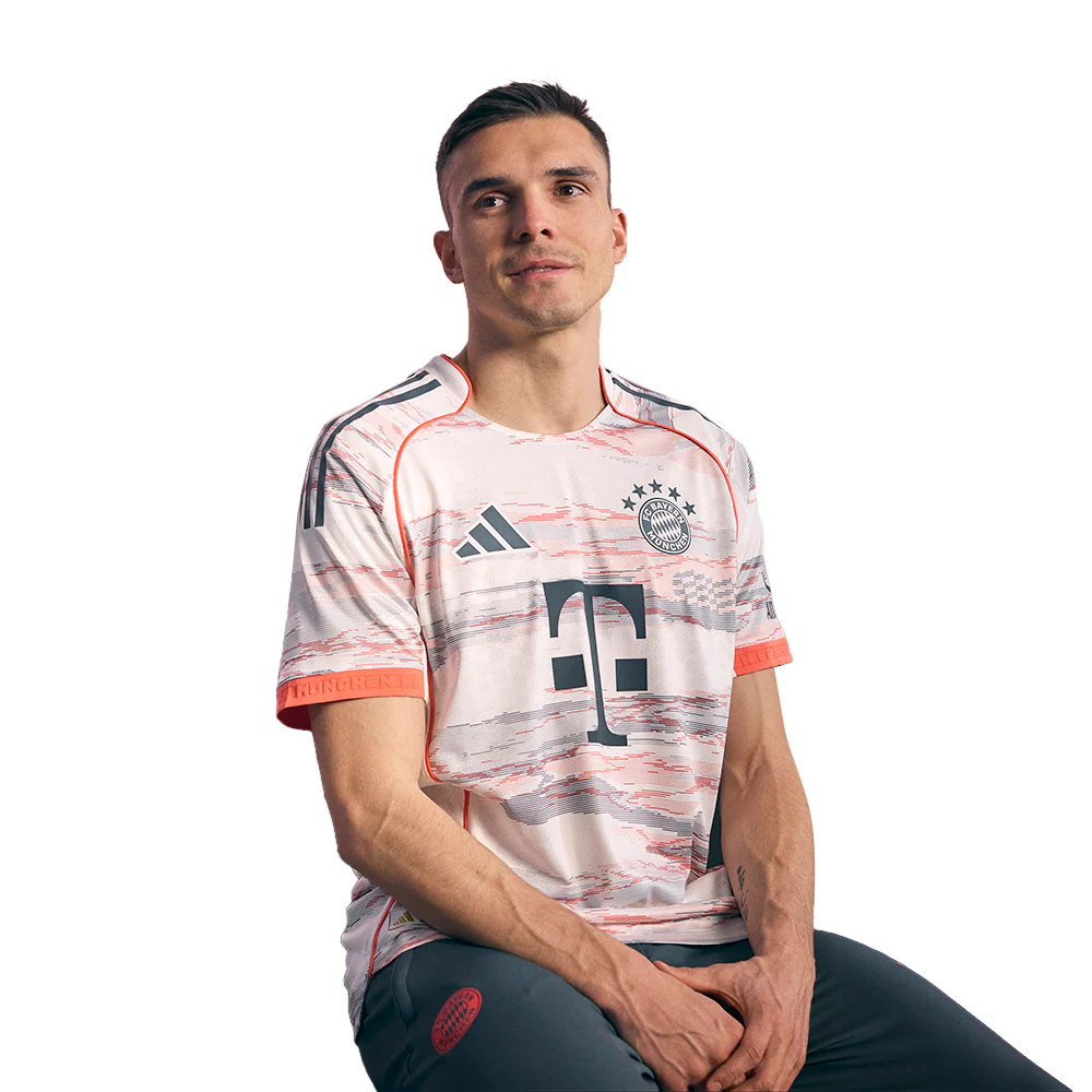 ADIDAS Men's FC Bayern Away Authentic 2025/26 Jersey